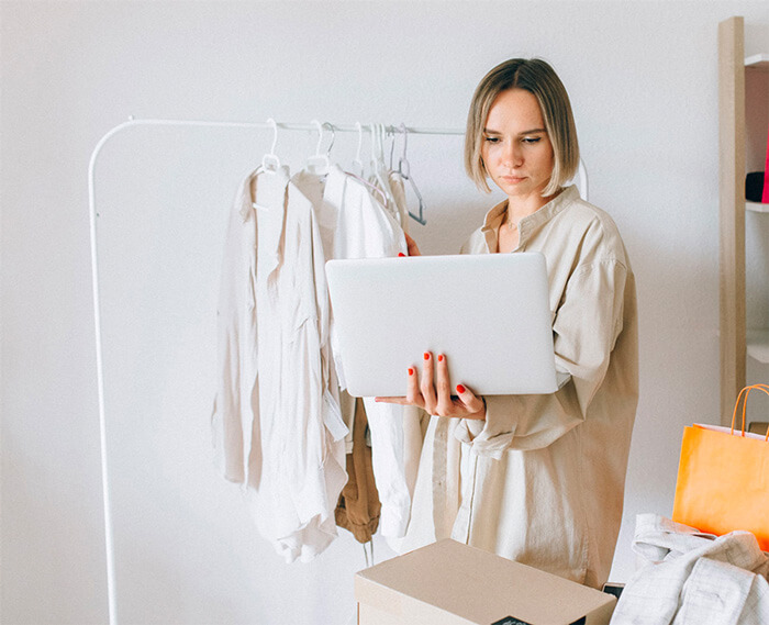 retail-businesswoman